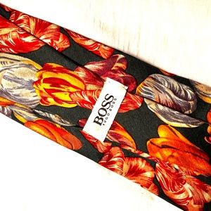 Hugo Boss 100% Silk Tulip Print Necktie